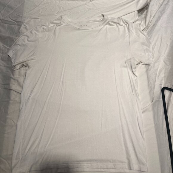 ESNTLS White Bamboo Tee Size Large (2 Pack) - Picture 8 of 13